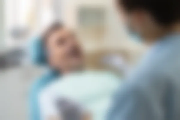 西安爱齿口腔门诊部拔牙优惠：原价500元起，现仅需350元起，机会难得，欢迎前来体验超值服务！