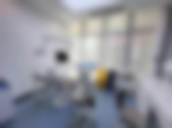 重庆沙坪坝品善口腔(大学城店)正规执业资质
