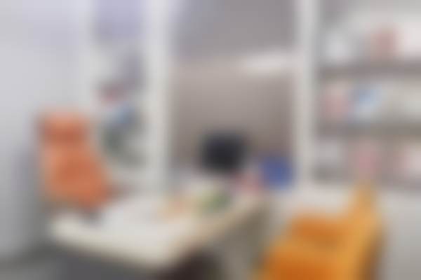 内江东兴启辰口腔门诊部(大千路店)医生团队介绍